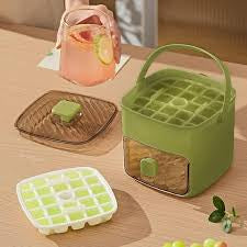 Portable ice cube maker