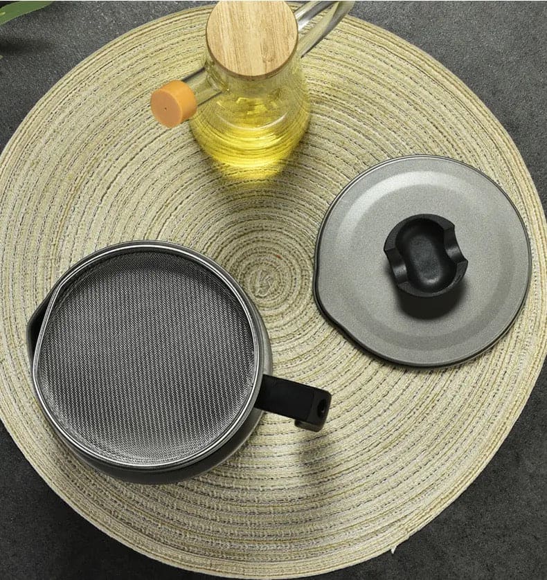 Stainless steel oil filter pot