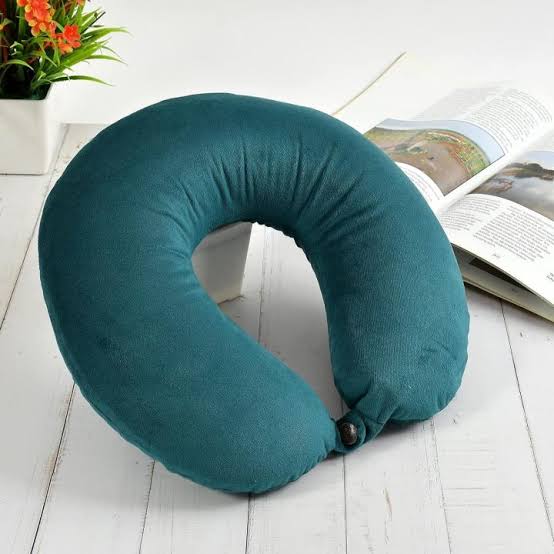 Inflateable velvet travel neck pillow for driving