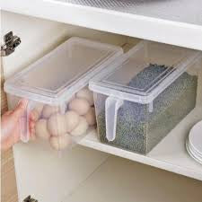 Space saving plastic food storage container with lid